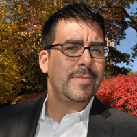 FII director wins fellowship