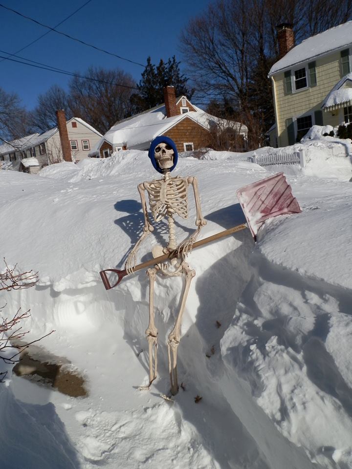 skeleton-shoveling.jpg